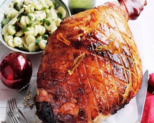 The Cygnet Shiraz and Glazed Ham